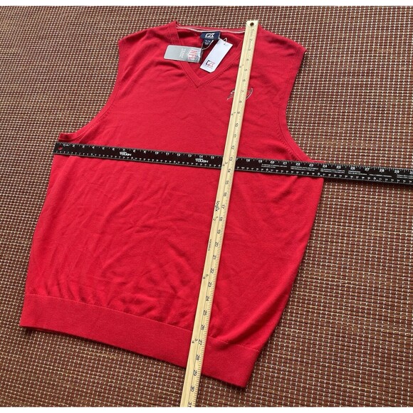 Tampa Bay Buccaneers Cutter & Buck Crew Neck Sweater Vest Red Size XL NFL - Picture 4 of 8